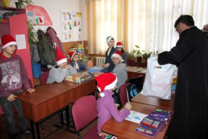Daruri pentru copiii de la Şcoala Specială nr. 2 „Constantin Pufan“ din Galaţi – fotografia 30