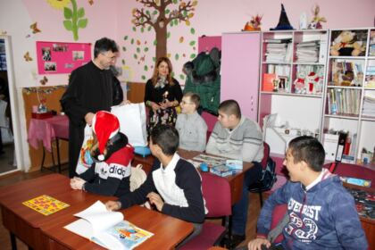 Daruri pentru copiii de la Şcoala Specială nr. 2 „Constantin Pufan“ din Galaţi – fotografia 37