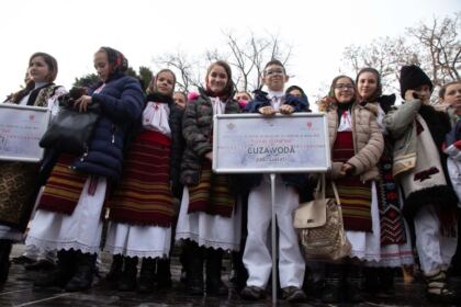 Festivalul de datini şi obiceiuri la Naşterea Domnului şi Anul Nou „Tudor Pamfile“ la Galaţi – fotografia 30