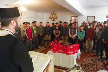 Activităţi social-filantropice la Duminica Înfricoşătoarei Judecăţi în Arhiepiscopia Dunării de Jos – fotografia 3