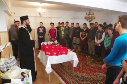 Activităţi social-filantropice la Duminica Înfricoşătoarei Judecăţi în Arhiepiscopia Dunării de Jos – fotografia 7