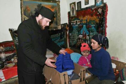 „Fii bucuria unui copil“ – program social-filantropic în parohia Ianca I – fotografia 11