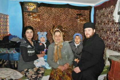 „Fii bucuria unui copil“ – program social-filantropic în parohia Ianca I – fotografia 14