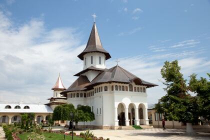 Proiect eparhial pentru tineri în Arhiepiscopia Dunării de Jos – fotografia 2