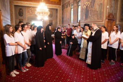 Proiect eparhial pentru tineri în Arhiepiscopia Dunării de Jos – fotografia 11