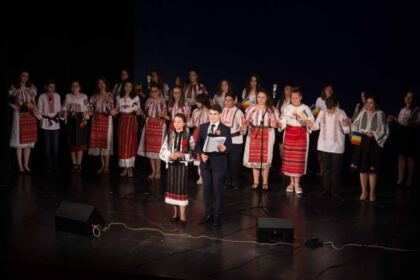Bucurie şi recunoştinţă la final de an şcolar la Seminarul Teologic „Sfântul Apostol Andrei“ din Galaţi – fotografia 11