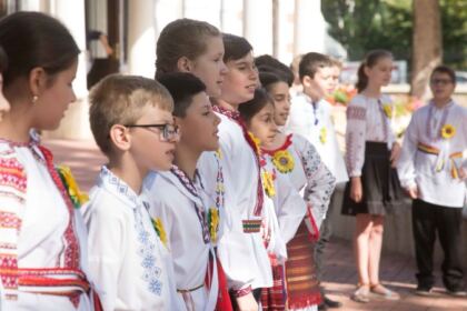 Serbare de sfârşit de an pentru clasele primare de la Seminarul Teologic „Sfântul Apostol Andrei“ din Galaţi – fotografia 4