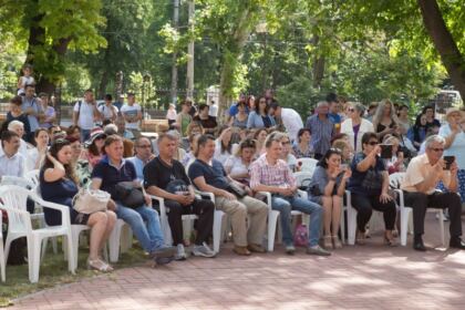 Serbare de sfârşit de an pentru clasele primare de la Seminarul Teologic „Sfântul Apostol Andrei“ din Galaţi – fotografia 23