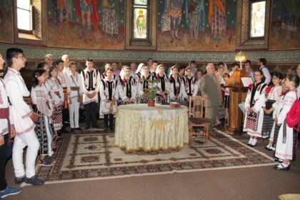 Manifestări religioase şi cultural-artistice dedicate Centenarului Marii Uniri la Tecuci – fotografia 3