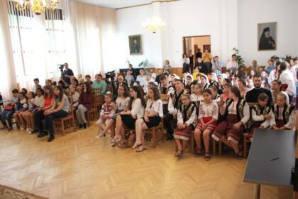 Manifestări religioase şi cultural-artistice dedicate Centenarului Marii Uniri la Tecuci – fotografia 6