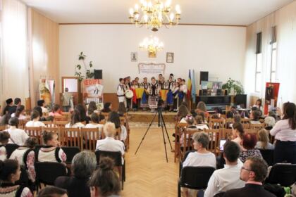 Manifestări religioase şi cultural-artistice dedicate Centenarului Marii Uniri la Tecuci – fotografia 11