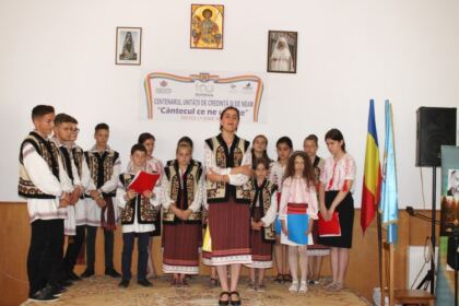 Manifestări religioase şi cultural-artistice dedicate Centenarului Marii Uniri la Tecuci – fotografia 14