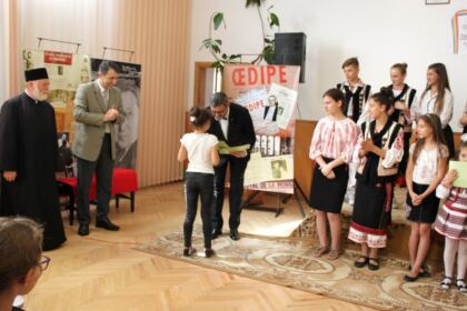 Manifestări religioase şi cultural-artistice dedicate Centenarului Marii Uniri la Tecuci – fotografia 21