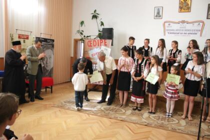 Manifestări religioase şi cultural-artistice dedicate Centenarului Marii Uniri la Tecuci – fotografia 24