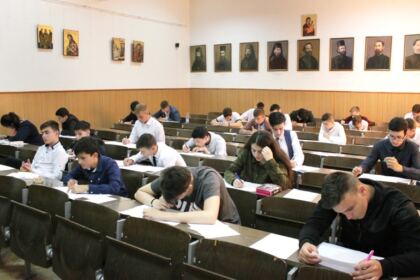 Examen de admitere la Seminarul Teologic „Sf. Ap. Andrei“ din Galați – fotografia 4