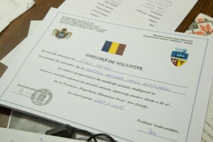Activităţi filantropice îndreptate către bătrânii Centrului multifuncţional de servicii sociale „Speranţe pentru vârsta a III-a“ din Galaţi – fotografia 22