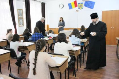 Etapa judeţeană a Olimpiadei de Religie în Galaţi şi Brăila – fotografia 13