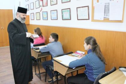 Etapa judeţeană a Olimpiadei de Religie în Galaţi şi Brăila – fotografia 14