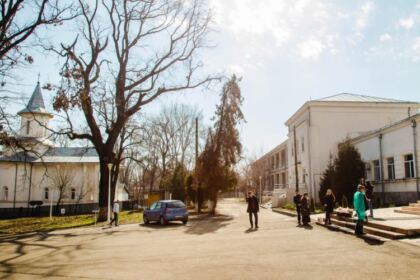 Acţiuni social-filantropice la Duminica Sfintei Cruci în Eparhia Dunării de Jos – fotografia 2