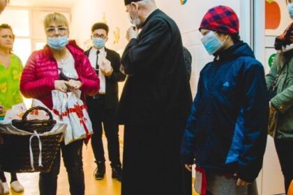 Acţiuni social-filantropice la Duminica Sfintei Cruci în Eparhia Dunării de Jos – fotografia 4