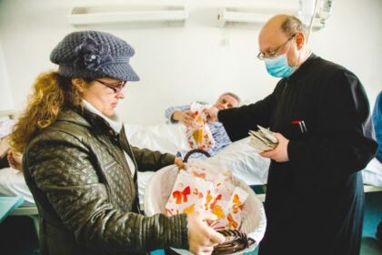 Acţiuni social-filantropice la Duminica Sfintei Cruci în Eparhia Dunării de Jos – fotografia 11