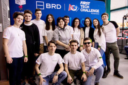 Echipa THOBOR din Tecuci, locul I la faza regională a concursului First Tech Challenge, de la Iași – fotografia 8