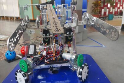 Echipa THOBOR din Tecuci, locul I la faza regională a concursului First Tech Challenge, de la Iași – fotografia 10