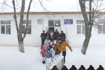 Slujiri misionare şi social-filantropice în Arhiepiscopia Dunării de Jos – fotografia 11