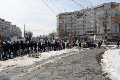 „Marşul pentru viaţă“ în Arhiepiscopia Dunării de Jos – fotografia 16