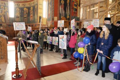 „Marşul pentru viaţă“ în Arhiepiscopia Dunării de Jos – fotografia 23