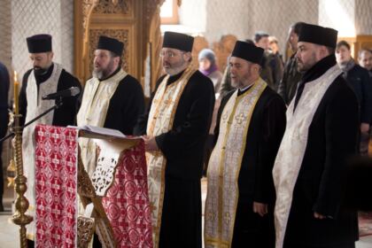 „Marşul pentru viaţă“ în Arhiepiscopia Dunării de Jos – fotografia 3