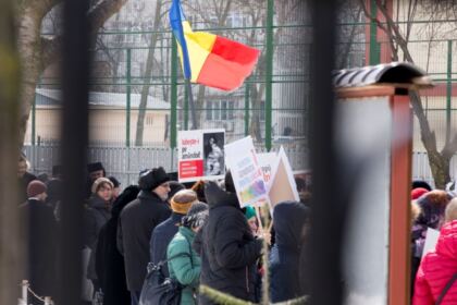„Marşul pentru viaţă“ în Arhiepiscopia Dunării de Jos – fotografia 6