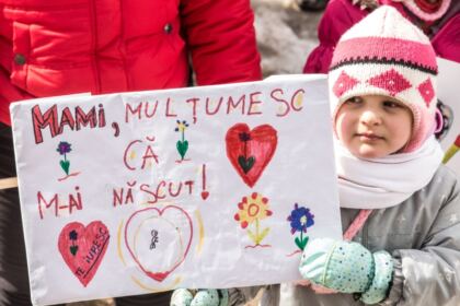 „Marşul pentru viaţă“ în Arhiepiscopia Dunării de Jos – fotografia 28