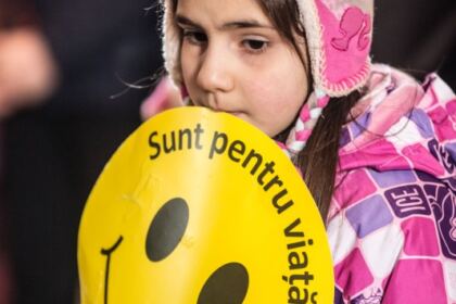 „Marşul pentru viaţă“ în Arhiepiscopia Dunării de Jos – fotografia 32