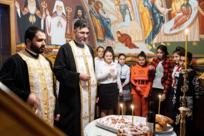 Centrul de asistenţă medicală „Sfinţii Doctori fără de arginţi Cosma şi Damian“ din Galaţi şi-a sărbătorit ocrotitorii – fotografia 4