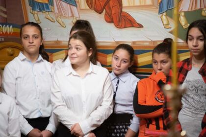 Centrul de asistenţă medicală „Sfinţii Doctori fără de arginţi Cosma şi Damian“ din Galaţi şi-a sărbătorit ocrotitorii – fotografia 5