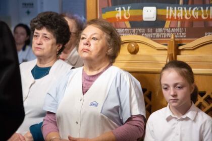 Centrul de asistenţă medicală „Sfinţii Doctori fără de arginţi Cosma şi Damian“ din Galaţi şi-a sărbătorit ocrotitorii – fotografia 8