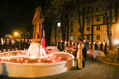 Binecuvântarea căminelor studenţeşti la Galaţi – fotografia 15