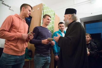 Binecuvântarea căminelor studenţeşti la Galaţi – fotografia 23