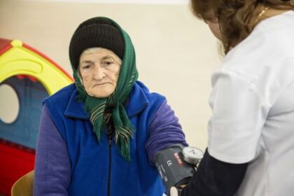 Caravană medicală în localitatea Pitulaţi din judeţul Brăila – fotografia 8