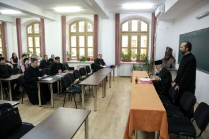 Simpozion la Galaţi dedicat părintelui Constantin Galeriu – fotografia 2