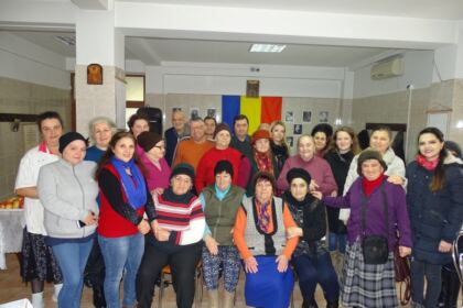 Manifestări culturale şi social-filantropice la Centrul „Speranţe pentru vârsta a III-a“ din cadrul parohiei „Sf. Stelian“ din Galaţi – fotografia 34
