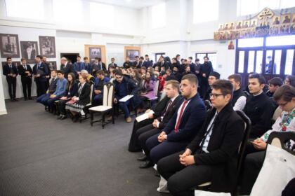Simpozion naţional interseminarial la Galaţi – fotografia 4