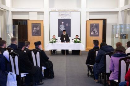 Simpozion naţional interseminarial la Galaţi – fotografia 8