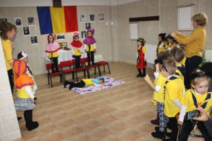 Persoanele vârstnice au fost sărbătorite la Centrul Multifuncţional de Servicii Sociale „Speranţe Pentru Vârsta a III-a“ – fotografia 12