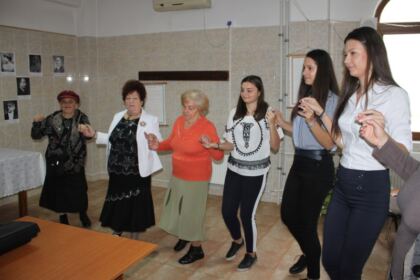 Persoanele vârstnice au fost sărbătorite la Centrul Multifuncţional de Servicii Sociale „Speranţe Pentru Vârsta a III-a“ – fotografia 19
