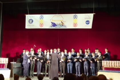 Gală de excelenţă pentru elevii şi profesorii gălăţeni – fotografia 4