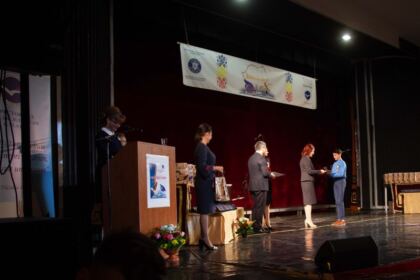 Gală de excelenţă pentru elevii şi profesorii gălăţeni – fotografia 15