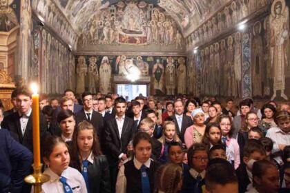 Seminarul Teologic „Sfântul Apostol Andrei“ din Galaţi şi-a deschis porţile la început de nou an şcolar – fotografia 8