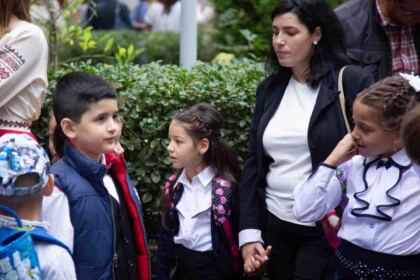 Seminarul Teologic „Sfântul Apostol Andrei“ din Galaţi şi-a deschis porţile la început de nou an şcolar – fotografia 13